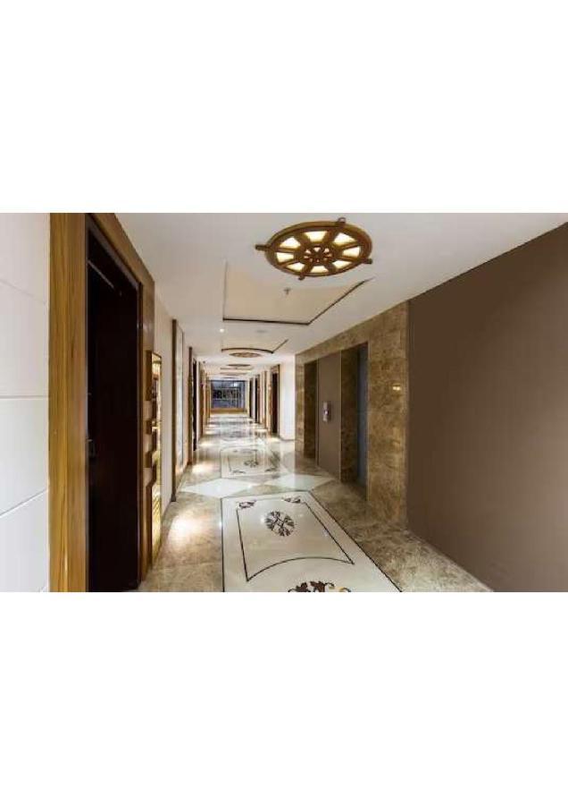 Hotel Shivay President 乌贾因 外观 照片