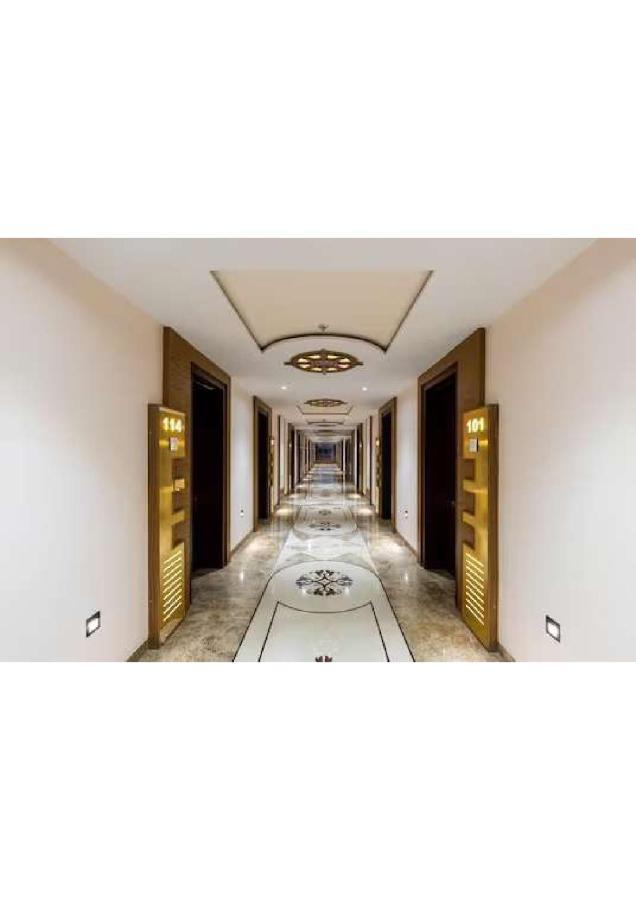 Hotel Shivay President 乌贾因 外观 照片